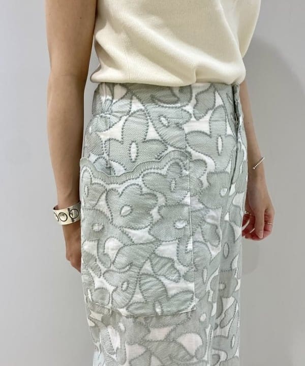 丸山 真菜美さんの「BEAMS WOMEN｜」を使ったコーディネート