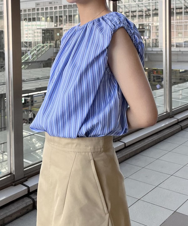 蒲原 捺美さんの「BEAMS WOMEN｜Demi-Luxe BEAMS / シャンブレー フレアスカート」を使ったコーディネート