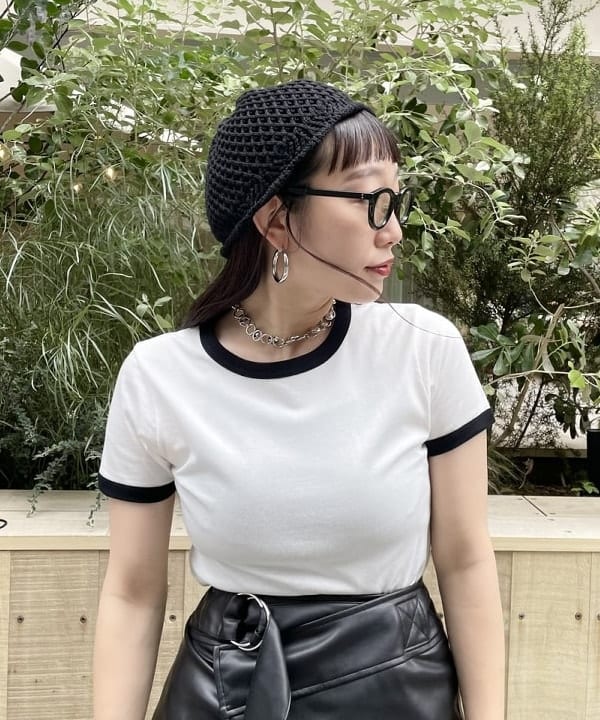 ハルキ　モモナさんの「BEAMS WOMEN｜BEAMS BOY / US ARMY オーバー パンツ」を使ったコーディネート