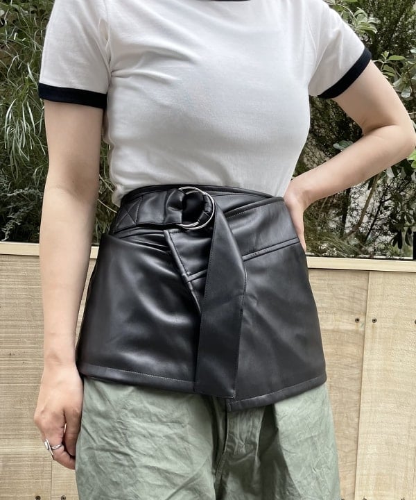 ハルキ　モモナさんの「BEAMS WOMEN｜BEAMS BOY / US ARMY オーバー パンツ」を使ったコーディネート