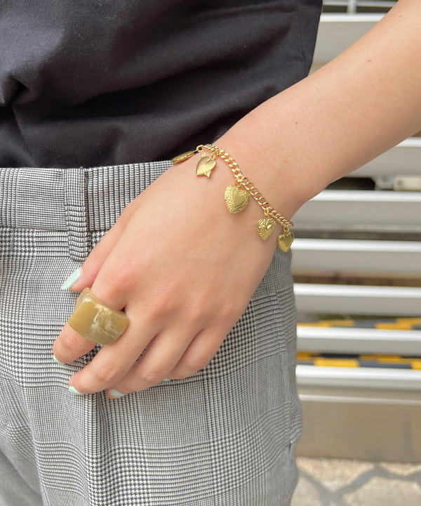 朱華さんの「BEAMS WOMEN｜」を使ったコーディネート