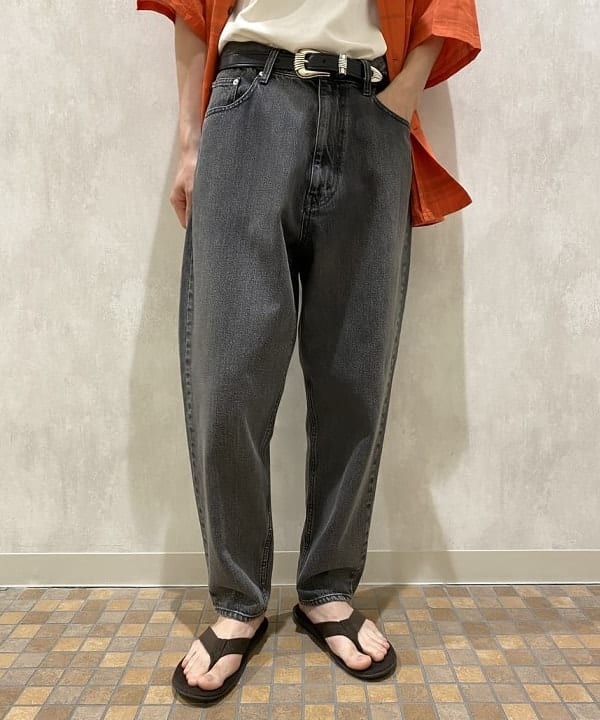 平柳 楓馬さんの「BEAMS WOMEN｜TORY LEATHER / 1 Creased Belt」を使ったコーディネート