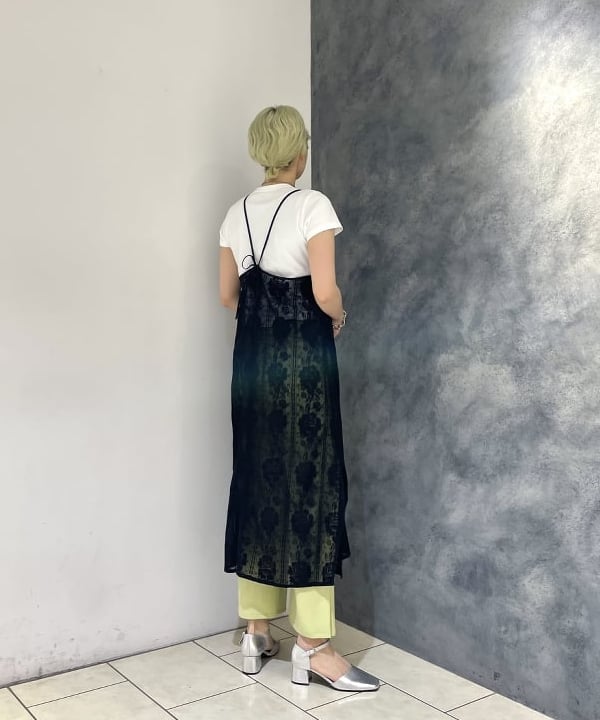 シマダリツコさんの「BEAMS WOMEN｜Ray BEAMS / アンクルストラップ パンプス」を使ったコーディネート