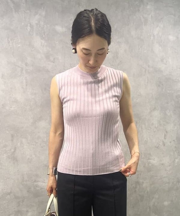 越智 里美さんの「BEAMS WOMEN｜PELLICO / スムースパンプス」を使ったコーディネート