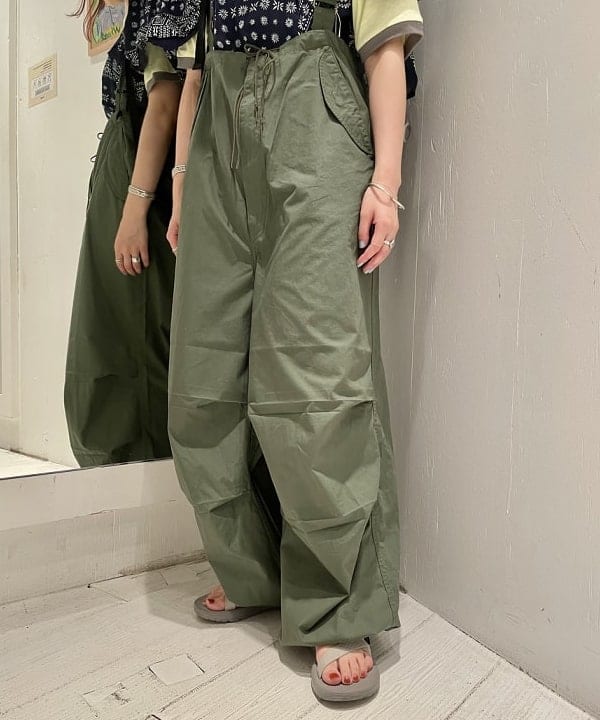 SHINAGAWAさんの「BEAMS WOMEN｜BEAMS BOY / US ARMY オーバー パンツ」を使ったコーディネート
