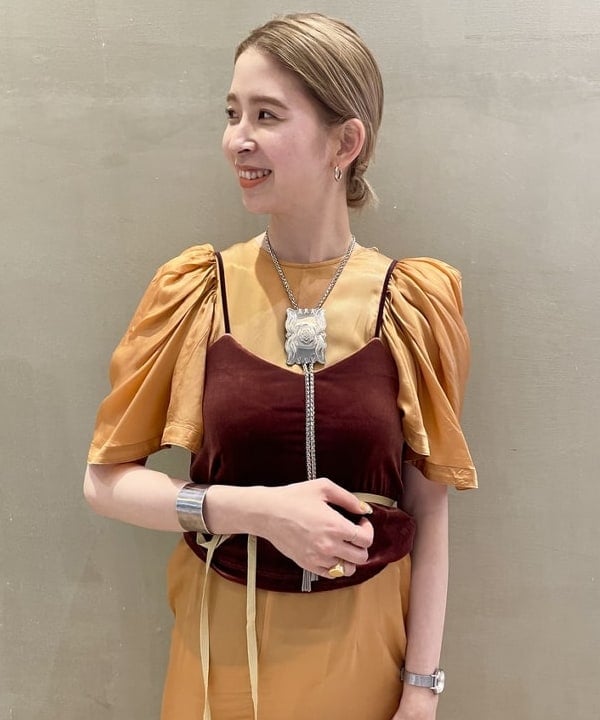 NAHOさんの「BEAMS WOMEN｜Ray BEAMS / アンクルストラップ パンプス」を使ったコーディネート