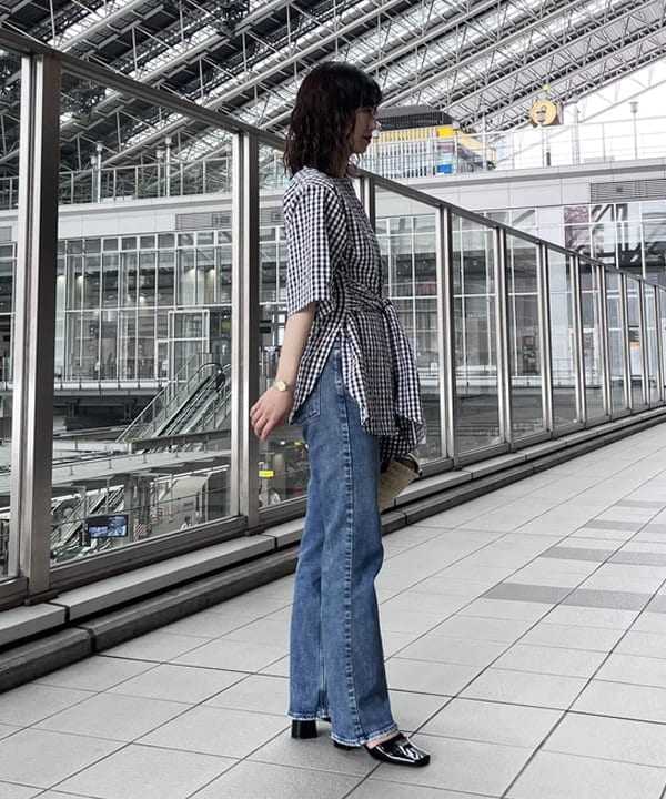 蒲原 捺美さんの「BEAMS WOMEN｜Demi-Luxe BEAMS / ギンガムチェック フロントリボン ブラウス」を使ったコーディネート