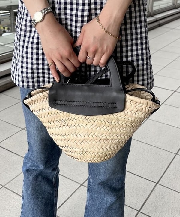 蒲原 捺美さんの「BEAMS WOMEN｜Demi-Luxe BEAMS / ギンガムチェック フロントリボン ブラウス」を使ったコーディネート