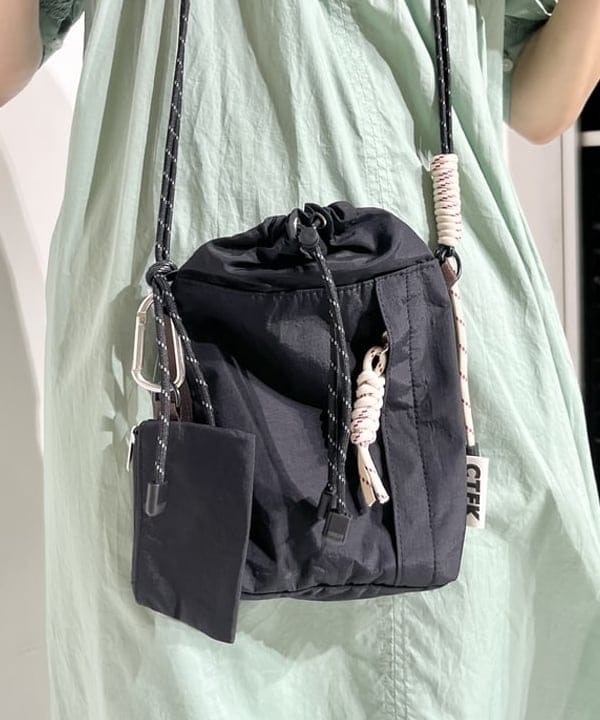 カワグチ シオリさんの「BEAMS WOMEN｜」を使ったコーディネート