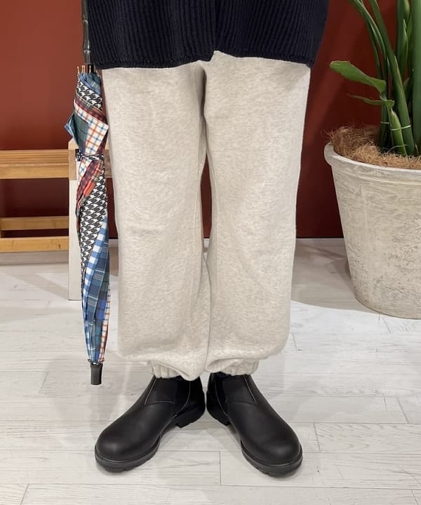 ミナミマリコさんの「BEAMS WOMEN｜Blundstone / LOW CUT」を使ったコーディネート