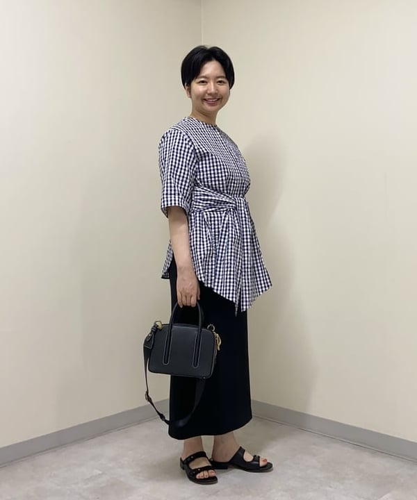 もり ともみさんの「BEAMS WOMEN｜TOFF&LOADSTONE / ジョリー ミニボストン ショルダーバッグ」を使ったコーディネート