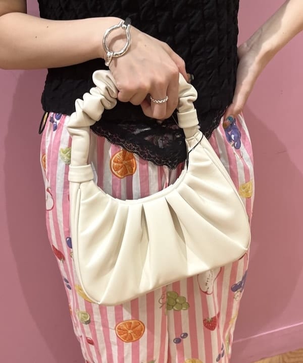 コスゲさんの「BEAMS WOMEN｜JW PEI / Gabbi Bag」を使ったコーディネート