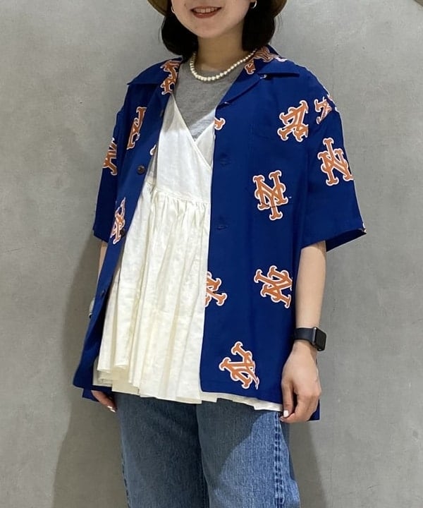 大田 麗未さんの「BEAMS WOMEN｜MBT / KISUMU CLASSIC」を使ったコーディネート