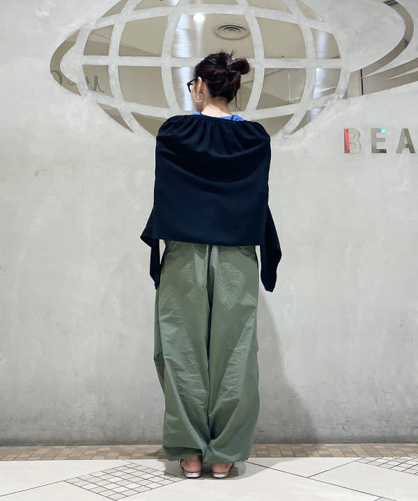 ハルキ　モモナさんの「BEAMS WOMEN｜BEAMS BOY / US ARMY オーバー パンツ」を使ったコーディネート