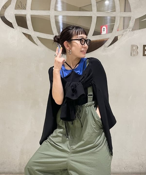 ハルキ　モモナさんの「BEAMS WOMEN｜BEAMS BOY / US ARMY オーバー パンツ」を使ったコーディネート
