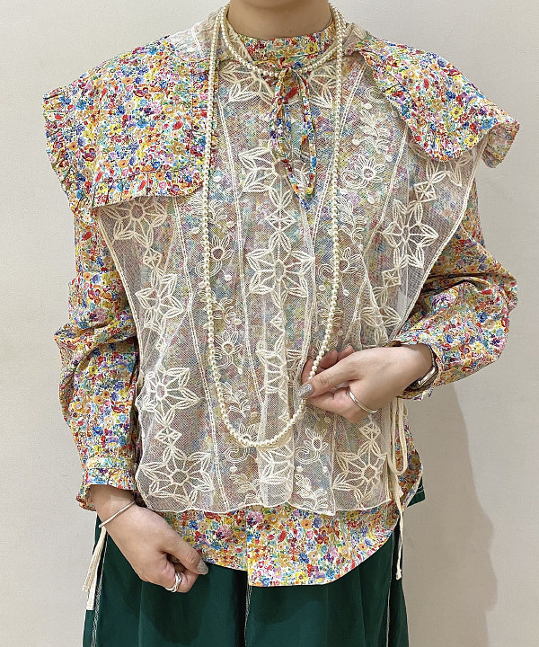 吉野 多恵さんの「BEAMS WOMEN｜BEAMS BOY / 樹脂 パール ロング ネックレス」を使ったコーディネート