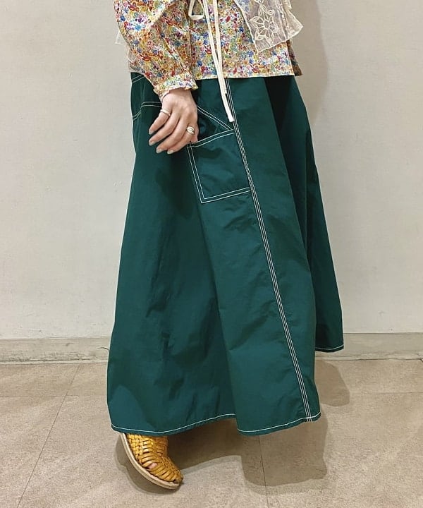 吉野 多恵さんの「BEAMS WOMEN｜BEAMS BOY / 樹脂 パール ロング ネックレス」を使ったコーディネート