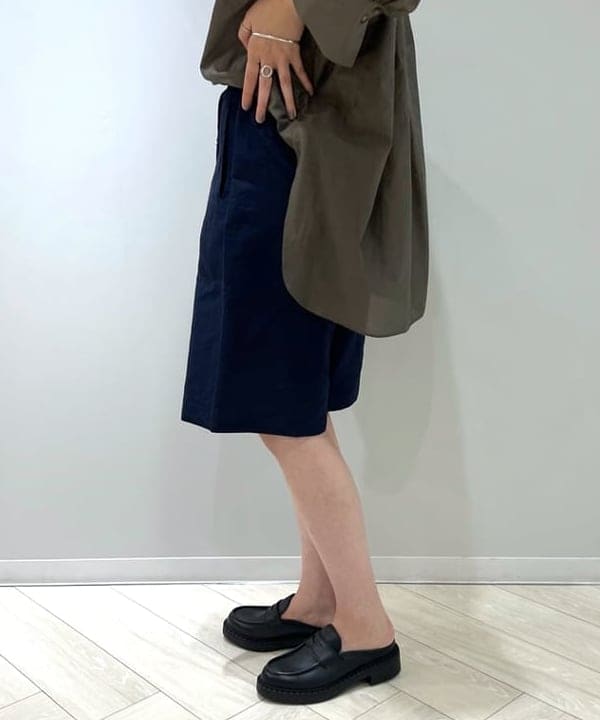 中丸　栞さんの「BEAMS WOMEN｜GIANNI CHIARINI / ALIFA レザーショルダーバッグ S」を使ったコーディネート