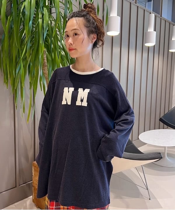 清水 彩乃さんの「BEAMS WOMEN｜BEAMS BOY / 天竺 無地 ボートネック 7分」を使ったコーディネート