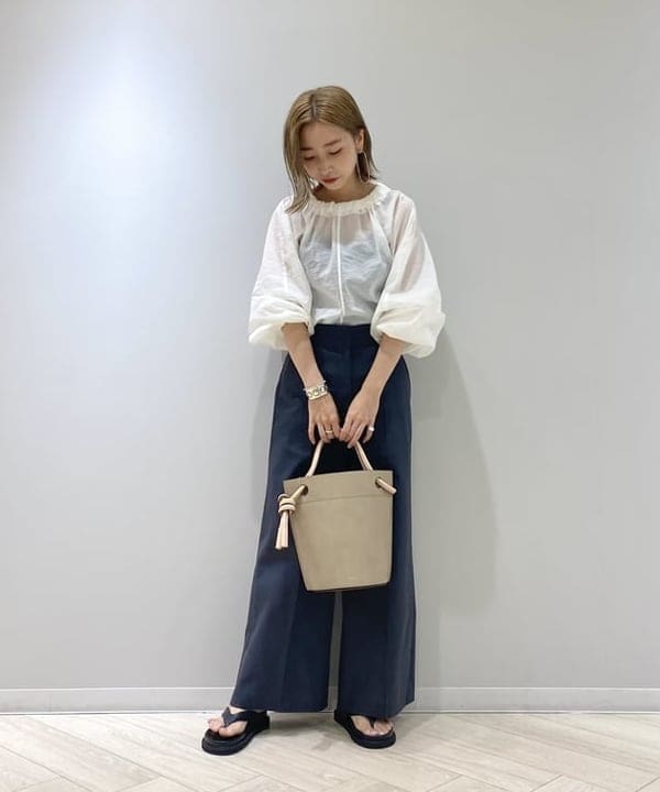 丸山 真菜美さんの「BEAMS WOMEN｜」を使ったコーディネート
