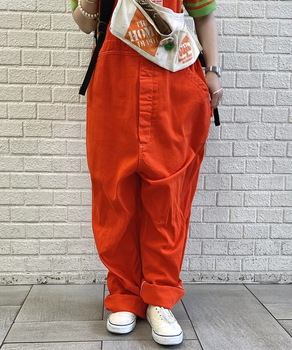 吉野 多恵さんの「BEAMS WOMEN｜BEAMS BOY / 樹脂 パール ロング ネックレス」を使ったコーディネート