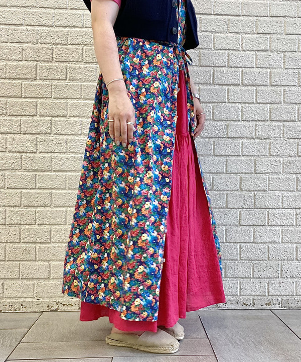 吉野 多恵さんの「BEAMS WOMEN｜BEAMS BOY / 樹脂 パール ロング ネックレス」を使ったコーディネート