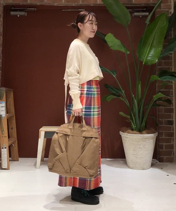 イシイ サオリさんの「BEAMS WOMEN｜」を使ったコーディネート