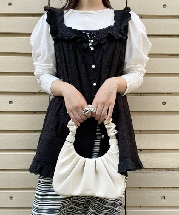 ハルキ　モモナさんの「BEAMS WOMEN｜JW PEI / Gabbi Bag」を使ったコーディネート