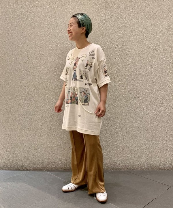 吉田　真実さんの「BEAMS WOMEN｜」を使ったコーディネート
