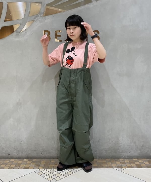 大田 麗未さんの「BEAMS WOMEN｜BEAMS BOY / US ARMY オーバー パンツ」を使ったコーディネート