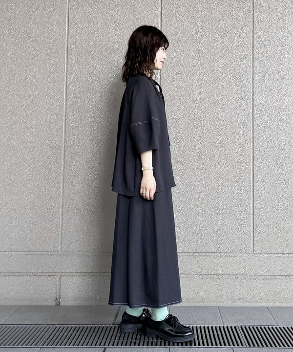 蒲原 捺美さんの「BEAMS WOMEN｜Demi-Luxe BEAMS / ステッチ スキッパーブラウス」を使ったコーディネート