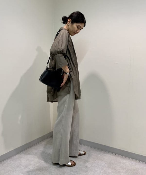 松元 晴佳さんの「BEAMS WOMEN｜GIANNI CHIARINI / ALIFA レザーショルダーバッグ S」を使ったコーディネート