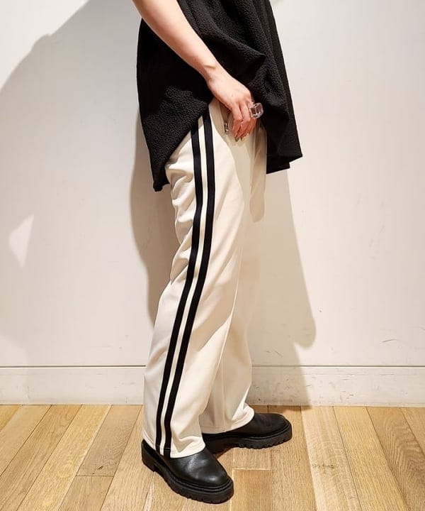 saori KATOさんの「BEAMS WOMEN｜noeyedia / メガネ ”NE-430”」を使ったコーディネート