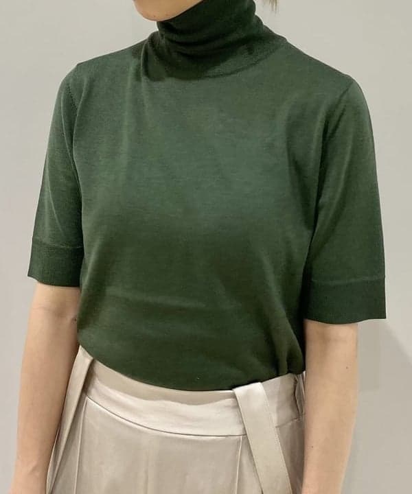 丸山 真菜美さんの「BEAMS WOMEN｜」を使ったコーディネート