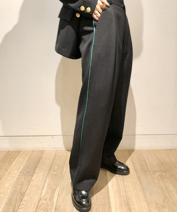 佐藤 美樹さんの「BEAMS WOMEN｜Demi-Luxe BEAMS / パール イヤリング」を使ったコーディネート