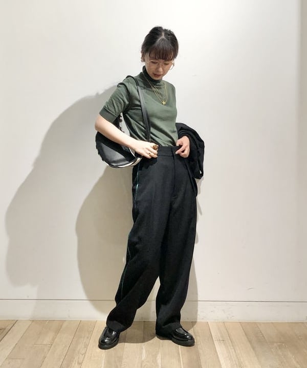 佐藤 美樹さんの「BEAMS WOMEN｜Demi-Luxe BEAMS / パール イヤリング」を使ったコーディネート