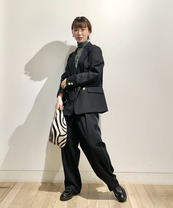佐藤 美樹さんの「BEAMS WOMEN｜Demi-Luxe BEAMS / パール イヤリング」を使ったコーディネート