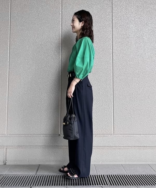 蒲原 捺美さんの「BEAMS WOMEN｜Demi-Luxe BEAMS / コットンナイロン ランタンスリーブプルオーバー」を使ったコーディネート