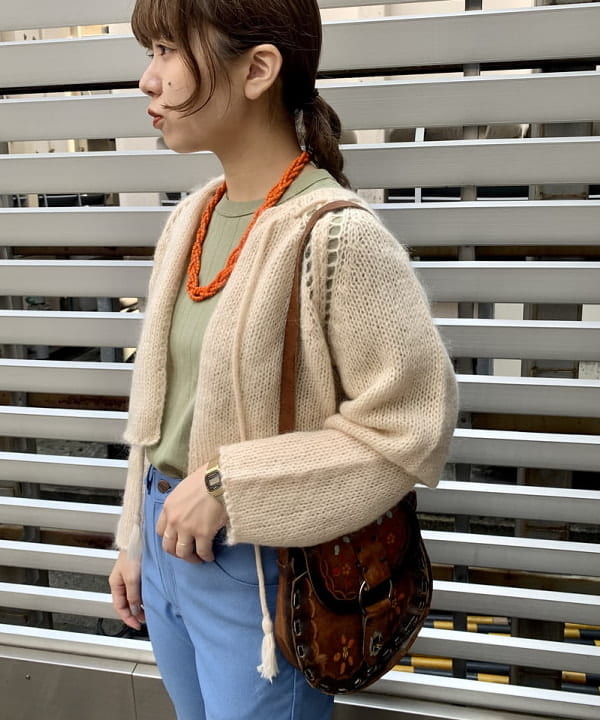 ナツハさんの「BEAMS WOMEN｜CASIO / デジタルゴールド ミニ」を使ったコーディネート