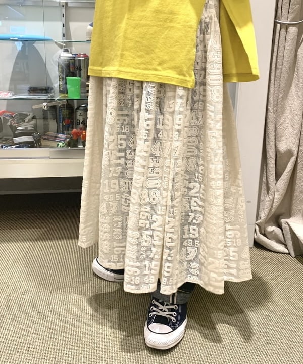 木下 季萠さんの「BEAMS WOMEN｜orSlow / 別注 Monroe Pants Special」を使ったコーディネート