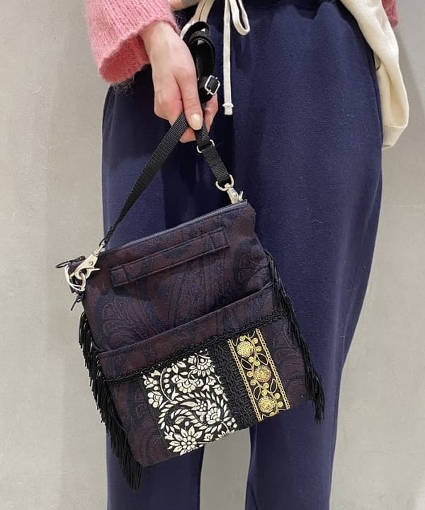 め　め　こさんの「BEAMS WOMEN｜FUJIN TREE × maturely / Fringe Chinese Shose」を使ったコーディネート