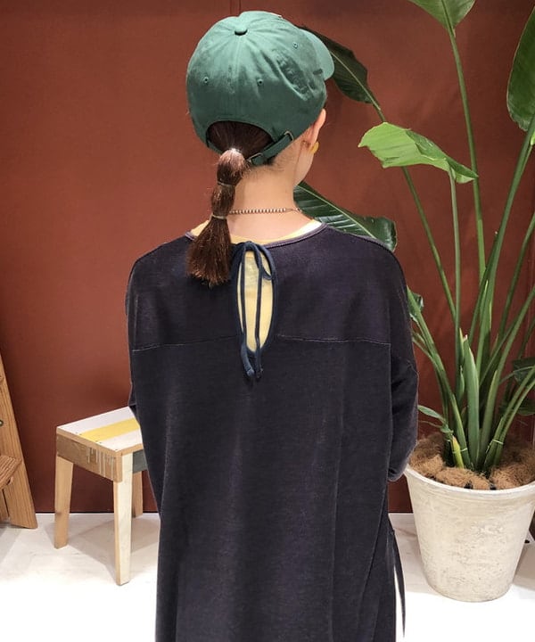 イシイ サオリさんの「BEAMS WOMEN｜BEAMS BOY / ロゴ フットボール ロングスリーブ Tシャツ」を使ったコーディネート