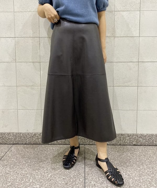 横川 真理奈さんの「BEAMS WOMEN｜」を使ったコーディネート