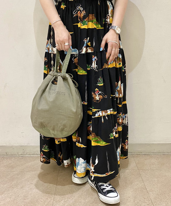 吉野 多恵さんの「BEAMS WOMEN｜【別注】Healthknit / ワッフル ボーダー Tシャツ」を使ったコーディネート