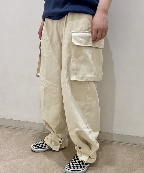 鈴木 悠里さんの「BEAMS WOMEN｜」を使ったコーディネート