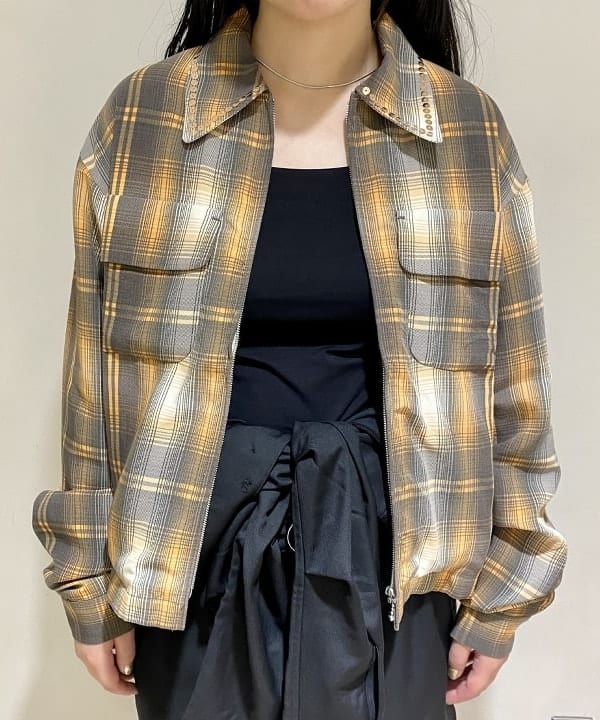 鈴木 悠里さんの「BEAMS WOMEN｜」を使ったコーディネート