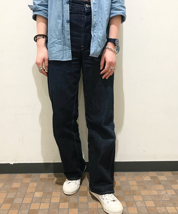 ハルカワエさんの「BEAMS WOMEN｜【別注】BUZZ RICKSON'S / USアーミーDENIM」を使ったコーディネート