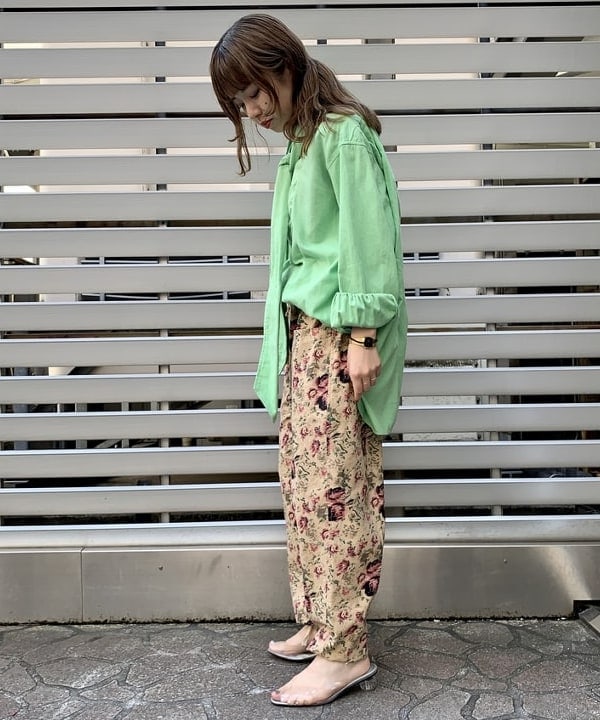 ナツハさんの「BEAMS WOMEN｜BEAMS BOY / GOLDメッキ 0.8mm リング」を使ったコーディネート