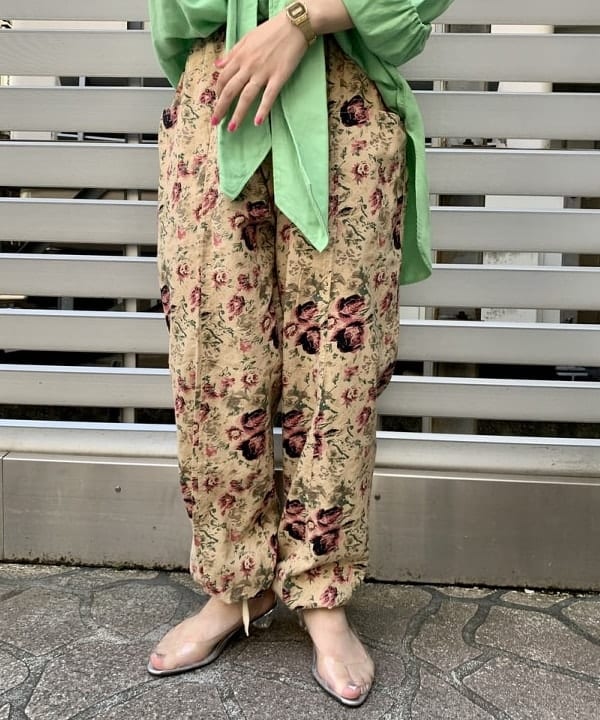 ナツハさんの「BEAMS WOMEN｜BEAMS BOY / GOLDメッキ 0.8mm リング」を使ったコーディネート