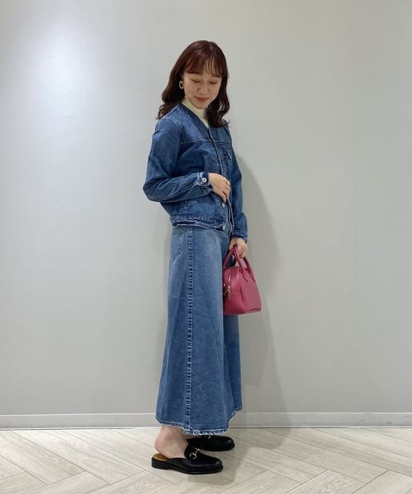 大浦 栞さんの「BEAMS WOMEN｜」を使ったコーディネート